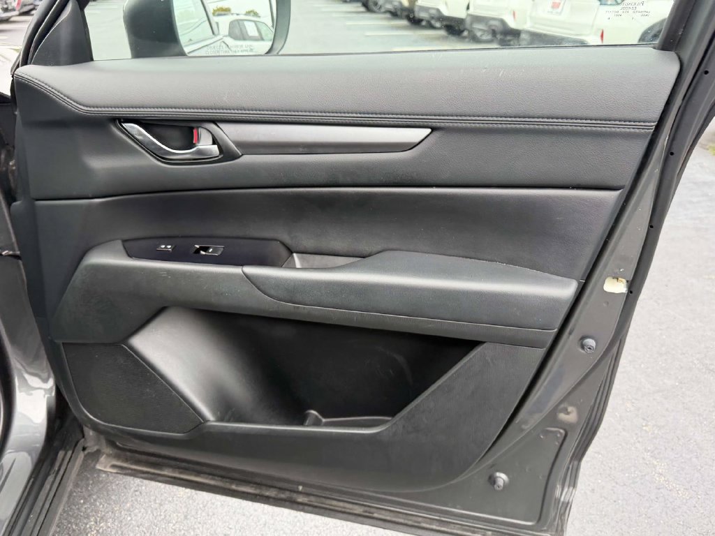 Used 2021 MAZDA CX-5 Touring FWD image 10