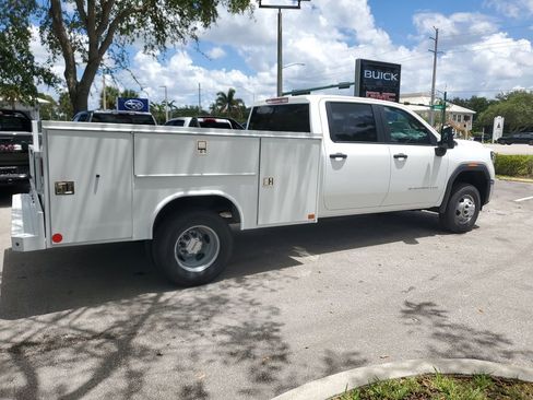 New 2025 GMC Sierra 3500 Pro w/ Convenience Package image 6