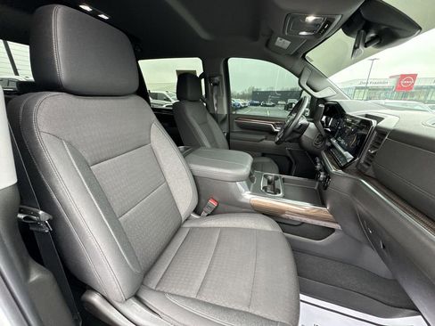 Used 2025 Chevrolet Silverado 2500 LT w/ Z71 Chrome Sport Edition image 24