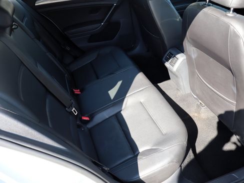 Used 2019 Volkswagen Golf Alltrack AWD/4WD image 25