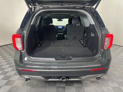 Used 2023 Ford Explorer Limited image 13