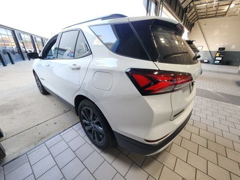 Used 2022 Chevrolet Equinox RS w/ RS Leather Package FWD image 4
