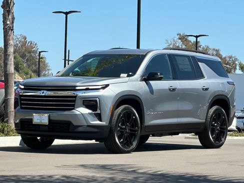 New 2026 Chevrolet Traverse LT FWD image 8