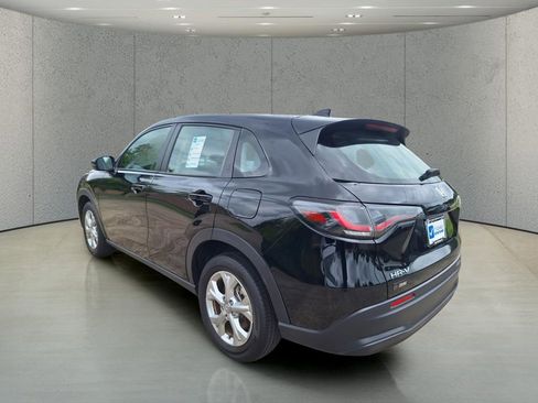 Used 2025 Honda HR-V LX image 3