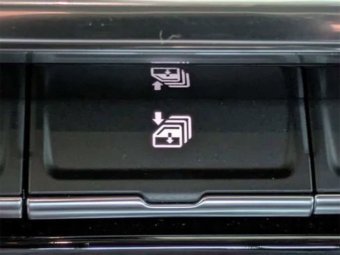 Used 2025 GMC Sierra 1500 Elevation w/ Preferred Package image 27