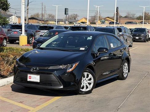 Certified 2026 Toyota Corolla LE image 2