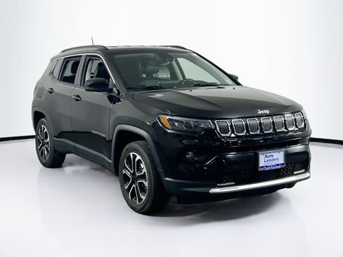Used 2022 Jeep Compass Limited AWD/4WD image 3