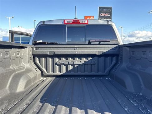 Used 2024 GMC Canyon AT4X image 10