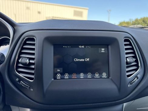 Used 2019 Jeep Compass Latitude w/ Popular Equipment Group image 23