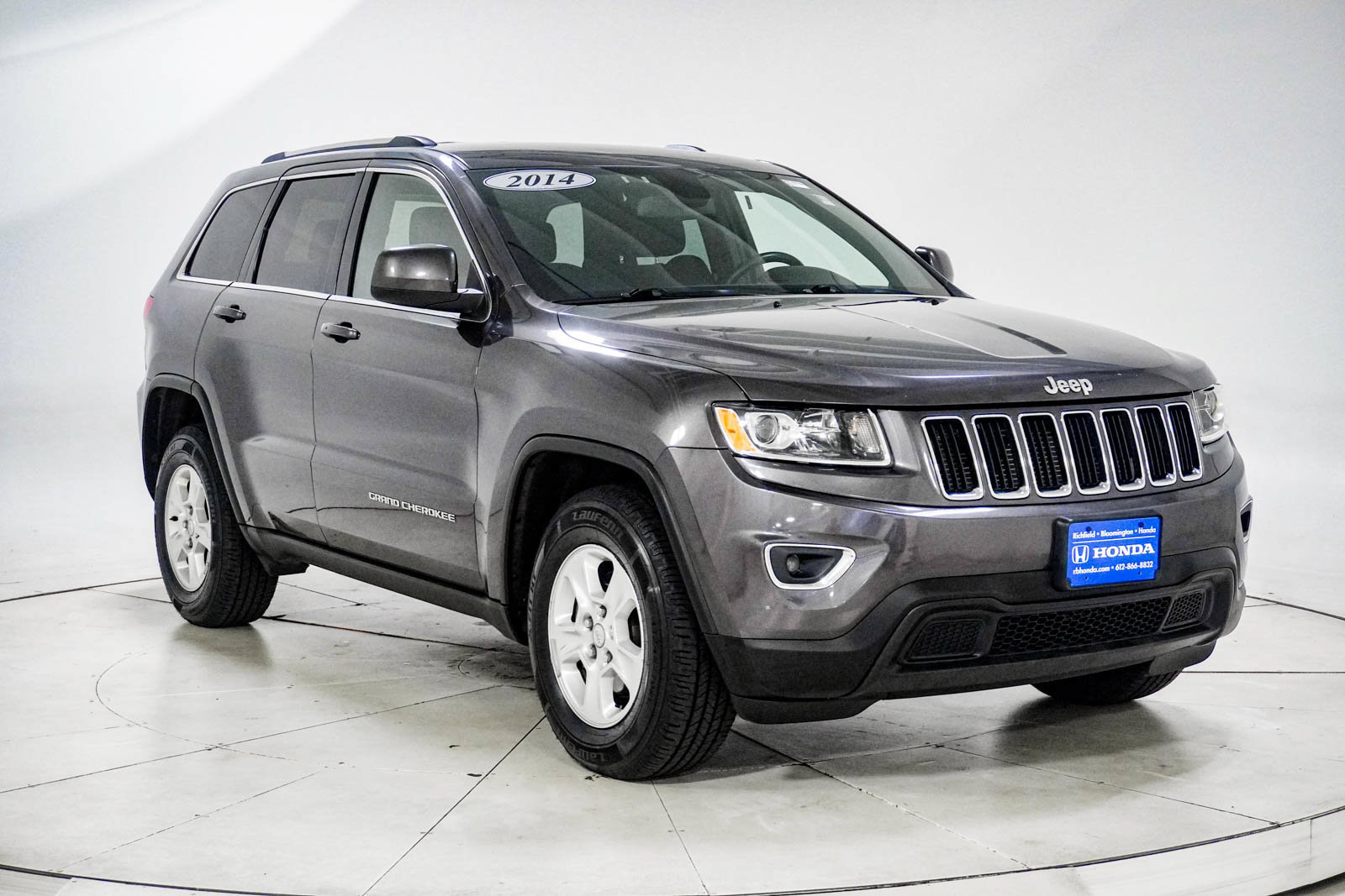 Used 2014 Jeep Grand Cherokee Laredo w/ Quick Order Package 23E AWD/4WD image 12