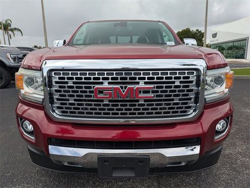 Used 2019 GMC Canyon Denali image 9