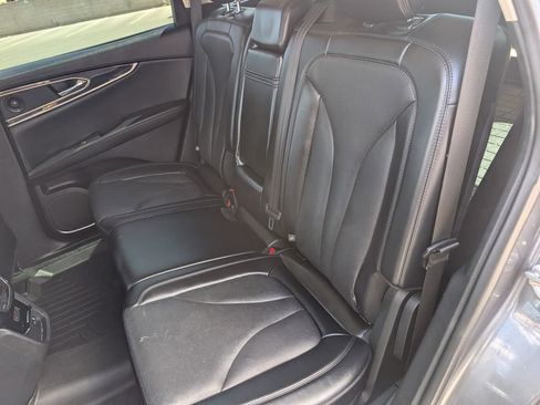 Used 2022 Lincoln Nautilus Reserve AWD/4WD image 12