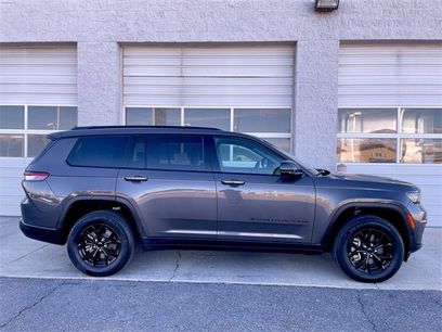 Used 2024 Jeep Grand Cherokee L Laredo
