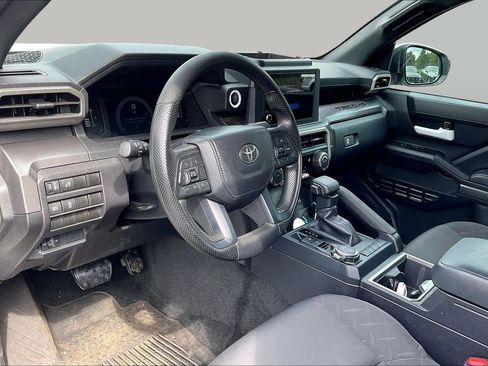 Used 2024 Toyota Tacoma SR5 AWD/4WD image 13