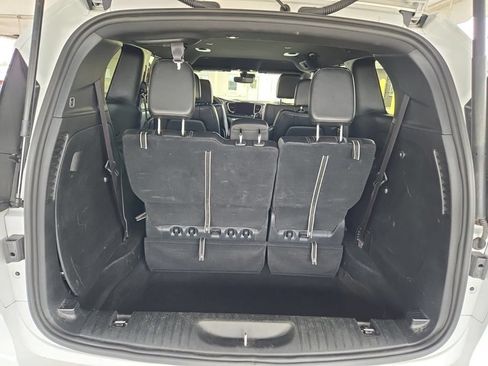 Used 2025 Chrysler Pacifica Select FWD image 7