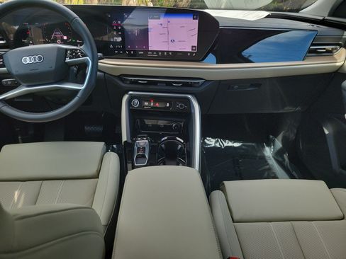 Certified 2025 Audi Q5 Premium Plus w/ Premium Plus AWD/4WD image 14