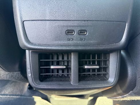 Used 2025 Chevrolet Equinox LT AWD/4WD image 38
