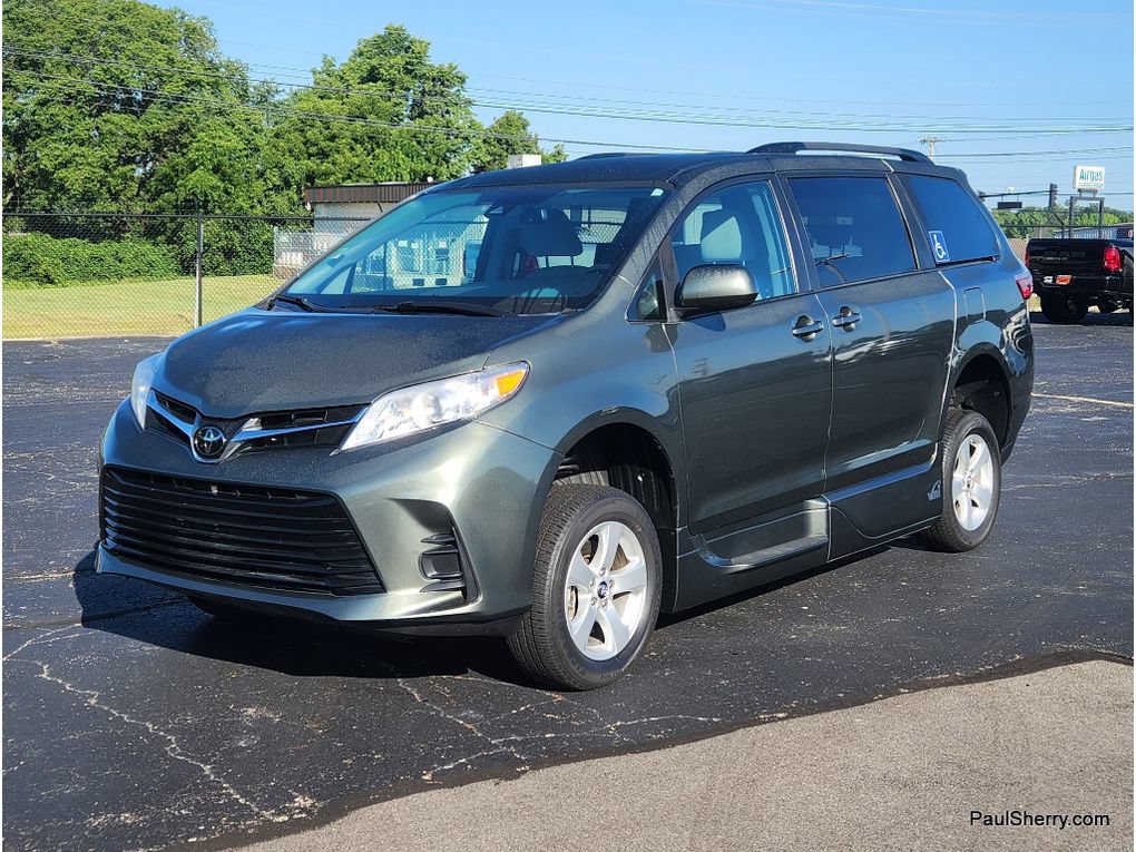 Used 2020 Toyota Sienna LE FWD image 15
