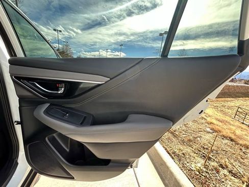 Used 2025 Subaru Outback Onyx Edition image 26