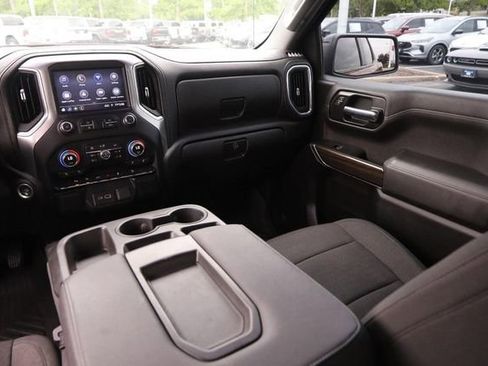 Used 2022 Chevrolet Silverado 1500 RST AWD/4WD image 25