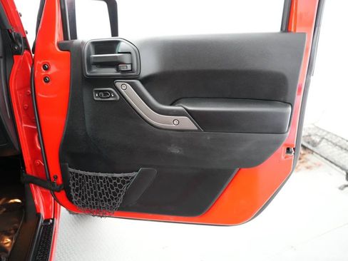 Used 2016 Jeep Wrangler Sport image 38
