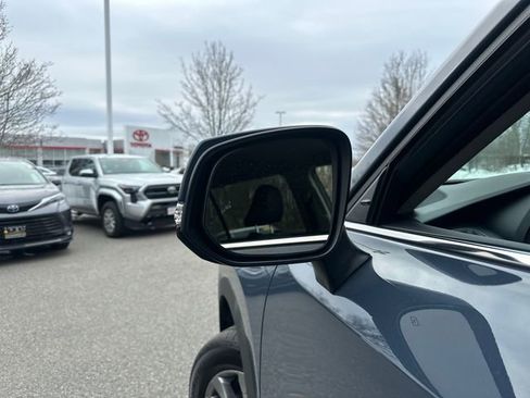 Certified 2024 Toyota Grand Highlander Limited image 16