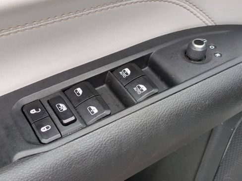 Used 2025 Jeep Compass Limited AWD/4WD image 15