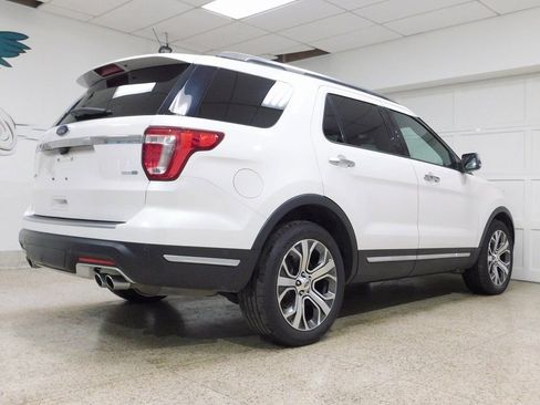 Used 2019 Ford Explorer Platinum image 6