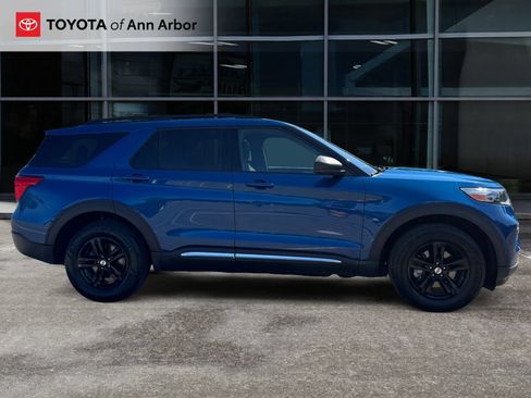 Used 2020 Ford Explorer XLT w/ Comfort Package AWD/4WD image 12