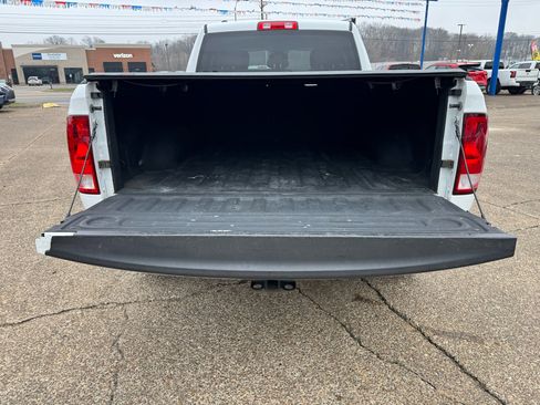 Used 2018 RAM 1500 Tradesman w/ Popular Equipment Group image 10