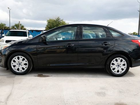 Used 2012 Ford Focus SE FWD image 3