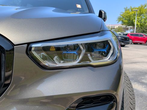 Used 2022 BMW X5 xDrive45e w/ M Sport Package AWD/4WD image 3