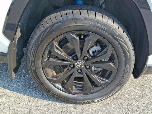 Certified 2024 Toyota RAV4 SE w/ Convenience Package AWD/4WD image 8
