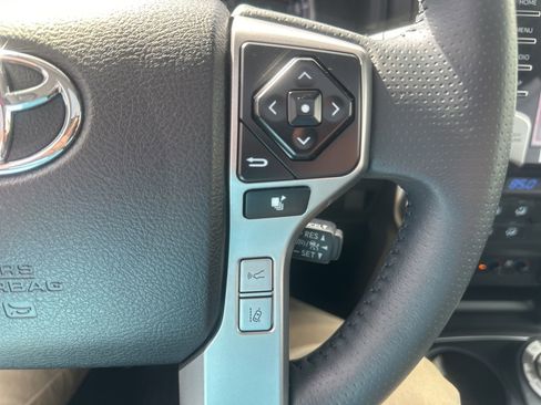 Used 2021 Toyota 4Runner Limited image 29