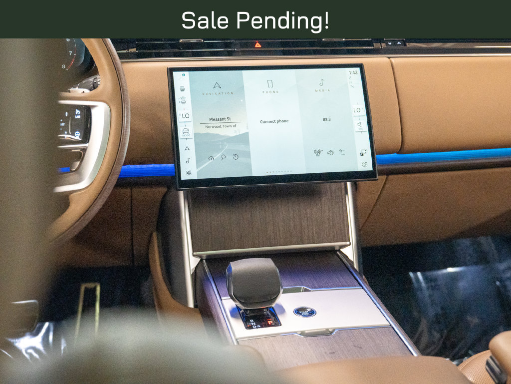 Certified 2025 Land Rover Range Rover SE AWD/4WD image 20