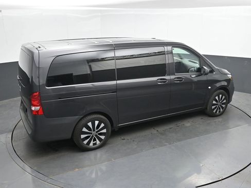 Used 2023 Mercedes-Benz Metris Passenger image 31