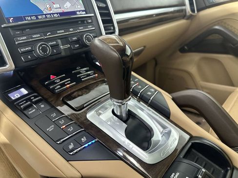 Used 2016 Porsche Cayenne S w/ Premium Plus Package image 20