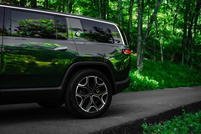 Used 2024 Rivian R1S Adventure Quad AWD/4WD image 5