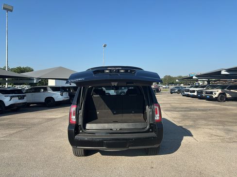 Used 2016 GMC Yukon SLT w/ Open Road Package RWD image 7