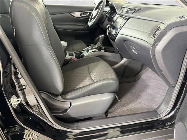 Used 2020 Nissan Rogue S w/ Special Edition Package FWD image 13