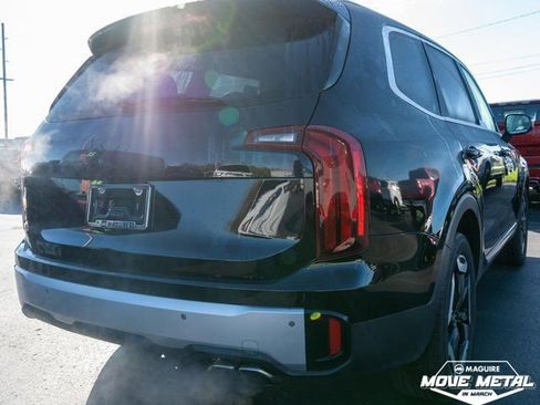 Used 2024 Kia Telluride S w/ S Sunroof Package image 5