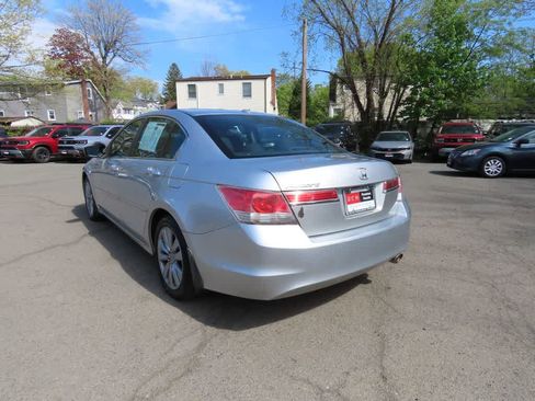 Used 2011 Honda Accord EX-L image 4
