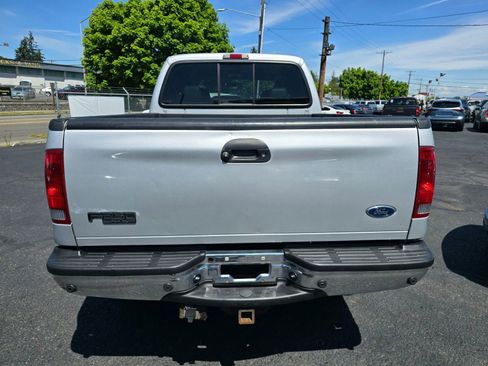 Used 2004 Ford F250 Lariat AWD/4WD image 4