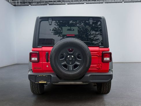 Used 2023 Jeep Wrangler Sport AWD/4WD image 4