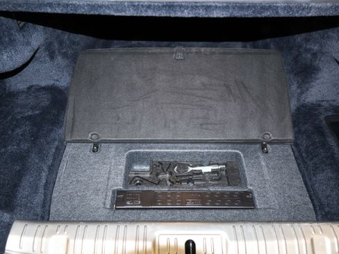 Used 2015 Rolls-Royce Wraith RWD image 12