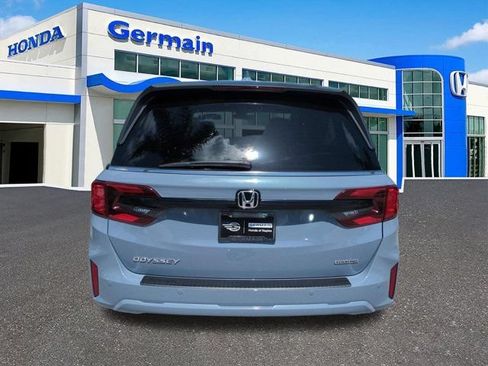 New 2026 Honda Odyssey Touring image 4