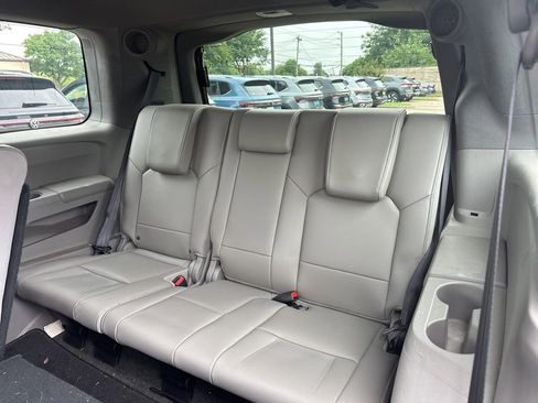 Used 2015 Honda Pilot Touring image 14