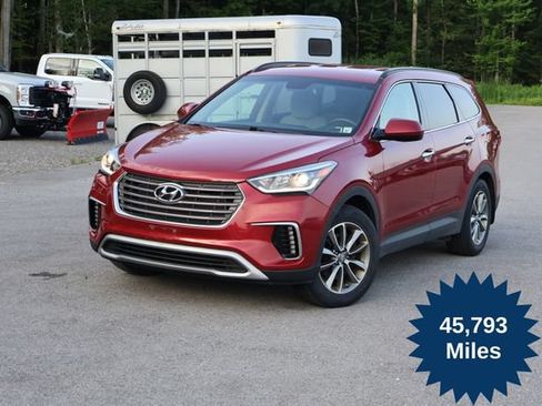 Used 2018 Hyundai Santa Fe SE AWD/4WD image 1