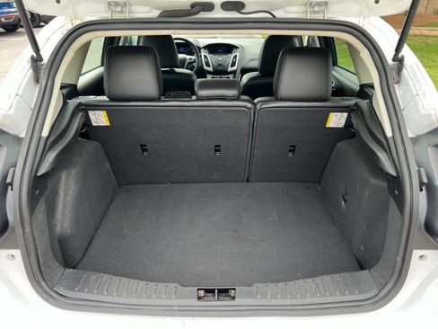 Used 2013 Ford Focus SE FWD image 14