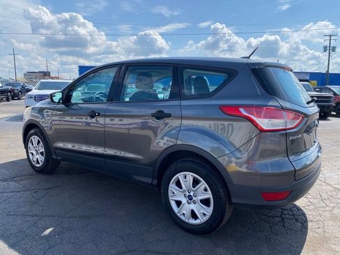 Used 2015 Ford Escape S FWD image 5